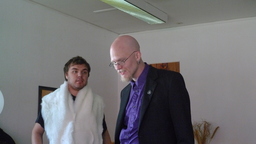 p1000704